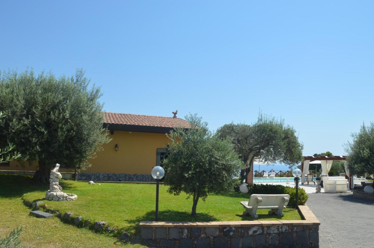 Villa Da Campo Giardini-Naxos Buitenkant foto